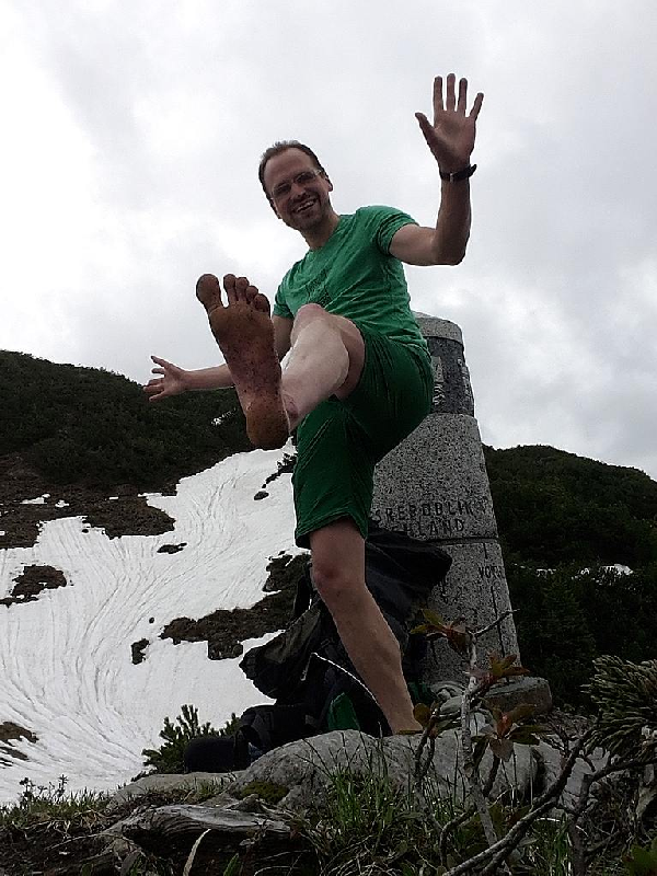 7_selfi_am_grenzstein neu